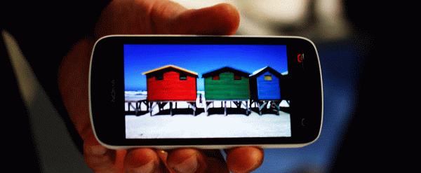 Камерофон Nokia 808 PureView с 41-мегапиксельной камерой