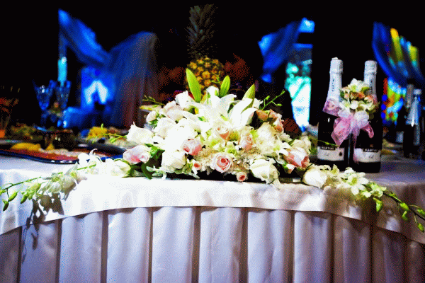 Оформление цветами для свадьбы