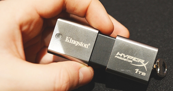 Kingston DataTraveler HyperX Predator 3.0: новая USB флешка объёмом памяти 1 терабайт!