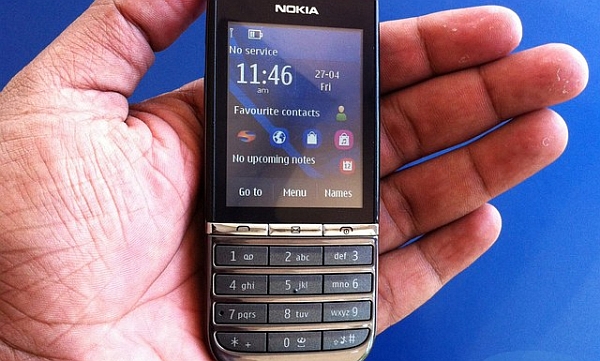 Nokia Asha 300: популярность не спадает